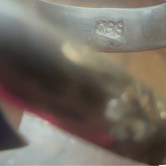 Elegant Gold and silver tone Double Ball Ring - Picture 5 of 5